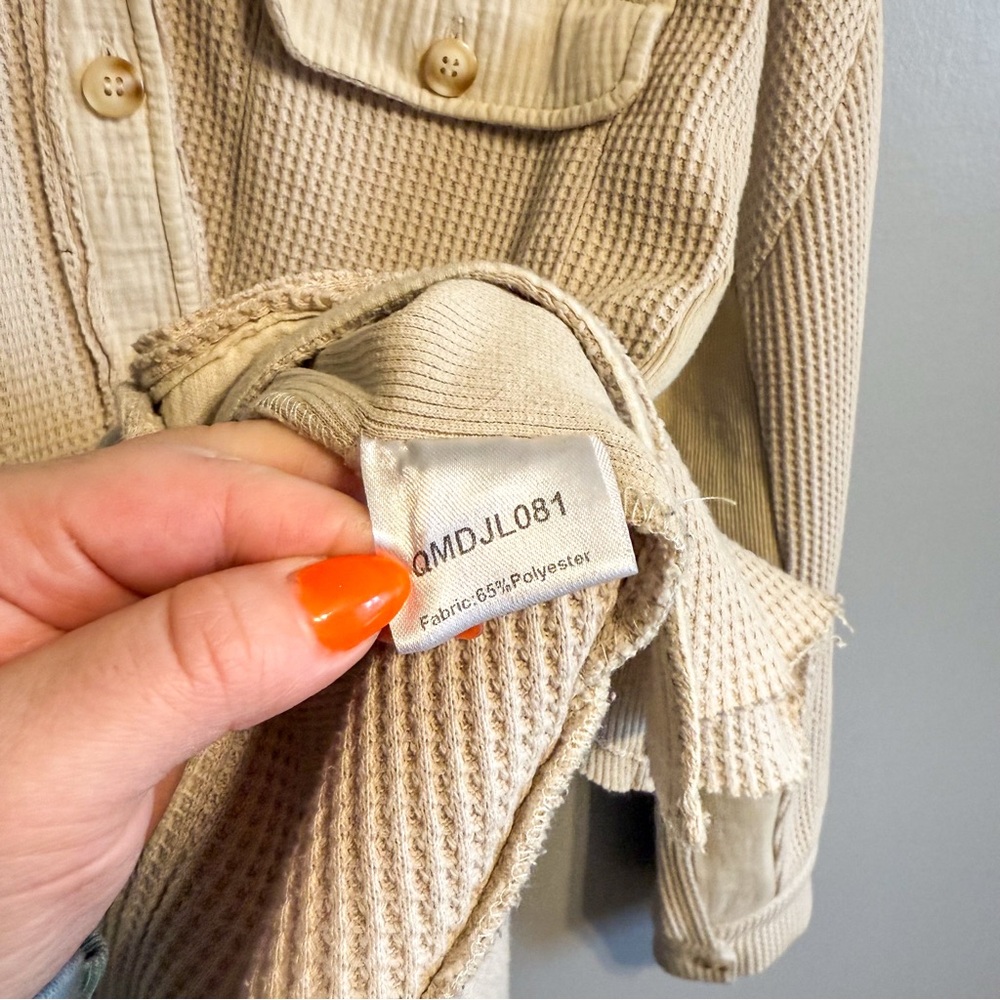 Beige Waffle Knit Button Down Shacket Utility Jac… - image 3